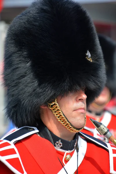 Montreal Canada Septiembre Desfile Soldados Del Regimiento Real Coloquialmente Van —  Fotos de Stock