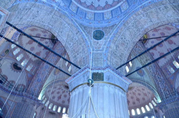 Estambul Turkey October Interior Mezquita Sultán Ahmed Octubre 2013 Estambul — Foto de Stock