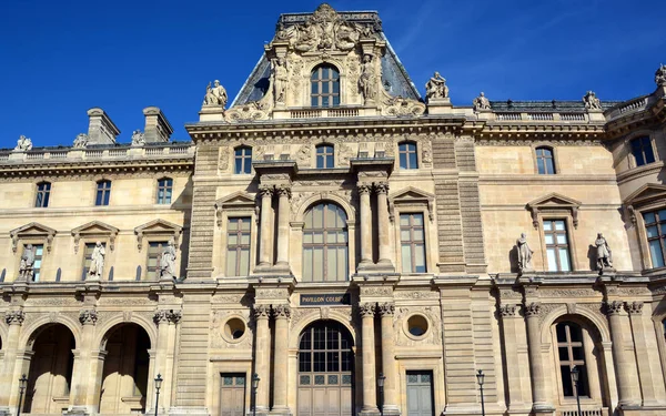 Parigi Francia Ottobre 2014 Museo Del Louvre Con Milioni Visitatori — Foto Stock