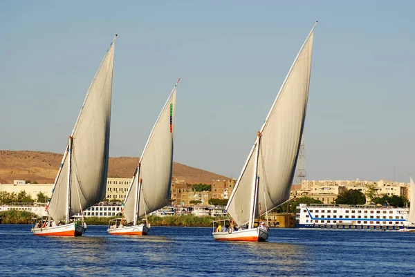 Aswan Egyiptom Nov Felucca Vitorlák Nílus Folyón Aswan Közelében Egyiptom — Stock Fotó