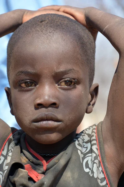 Khorixas Namíbia Outubro 2014 Criança Não Identificada Tribo Himba Himba — Fotografia de Stock