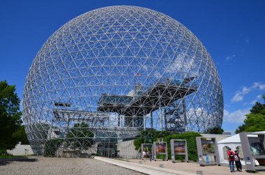 Montreal, Kanada - 23 Haziran Biyosfer, Montreal 'de çevreye adanmış bir müzedir. 23 Haziran 2012 'de ABD' nin eski pavyonundaki Parc Jean-Drapeau 'da Montreal, Kanada