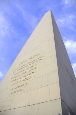 Buenos Aires Obelisk, Buenos Aires 'in ulusal tarihi anıtıdır. Plaza de la Republica 'da yer alan bina, şehrin ilk kuruluşunun 4 yüzüncü kuruluş yıldönümü anısına inşa edildi.