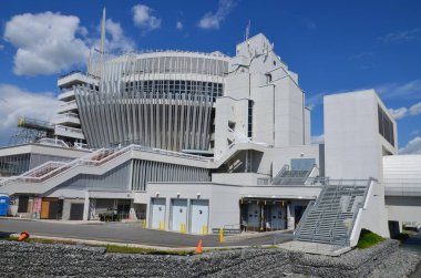 MONTREAL, CANADA - 06 24 2018: Montreal Kumarhanesi Montreal, Quebec 'teki Notre-Dame' da yer almaktadır. Kanada 'nın en büyük kumarhanesi ve dünyanın en büyük kumarhanelerinden biridir.
