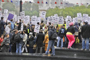 LONDON - Haziran 02: 2002 Londra, Birleşik Krallık 'ta düzenlenen tören sırasında Cumhuriyetçilik dışavurumu. İngiltere 'de İngiliz monarşisini kaldırmayı ve yerine bir cumhuriyet getirmeyi amaçlayan hareket.