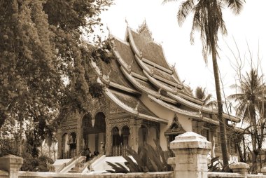 LUANG PRABANG - LAOS APRIL 3 Nisan 2013: Haw Pha Bang (Ho Pha Bang), Royal veya Palace Chapel, Royal Palace Museum 'un kuzeydoğu köşesinde yer almaktadır.