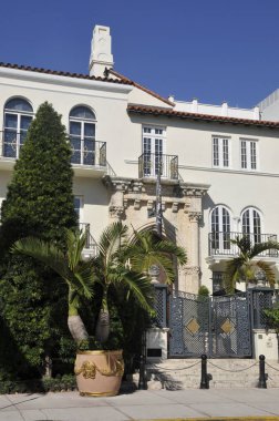 MIAMI, FLORIDA, ABD - 30 Ekim Versace Konağı. 1997 'de Gianni Versace 30 Ekim 2012' de Miami South Beach malikanesinin kapısında vurularak öldürülürken dünya nefes nefese kaldı. 