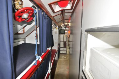 RIMOUSKI, QUEBEC, CANADA - 29 AUGust: HMCS Onondaga 'da (S73) 29 Ağustos 2012 tarihinde Kanada' nın Rimouski kentinde Kanada Kraliyet Donanması 'nda görev yapmış bir Oberon sınıfı denizaltıdır.