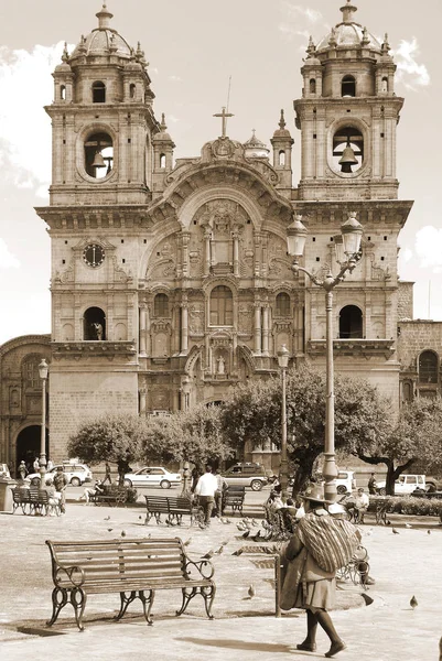 Puno Peru 11月28日 巴萨利卡 圣卡洛斯 博罗米奥主教座堂 西班牙语 Cathedral Basalica San — 图库照片