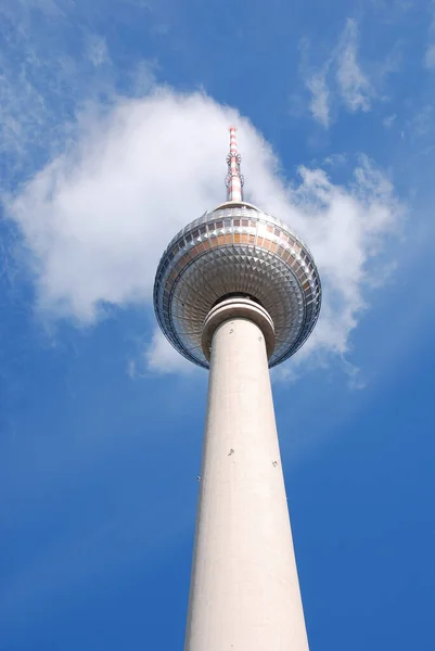 Berlim Alemanha Maio Fernsehturm Torre Televisão Localizada Alexanderplatz Berlim Alemanha — Fotografia de Stock