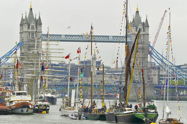 Londres Reino Unido Junho Barcos Decorados Com Bandeiras Bunting Para — Fotografia de Stock