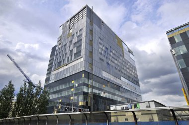 Montreal CANADA - 11 Ağustos 2012 'de Montreal' deki Montreal Universite de Montreal hastanesi (CHUM), ya da Montreal Üniversitesi Hastane Merkezi, Montreal, Kanada