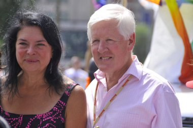 MONTRAL - 19 AĞUSTOS 19 Ağustos 2012 Montreal Onur Yürüyüşü Kutlamaları 'nın kimliği belirsiz katılımcıları, Montral, Kanada. Bu etkinliğin içermesi, eğitmesi ve eğlendirmesi...