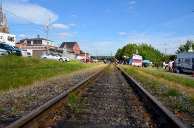 LAC MEGANTİK, CANADA - 14 Temmuz: Kanada Lac Megantic Kanada 'da 14 Temmuz 2013 tarihinde Kanada tarihindeki Wost tren felaketine giden tren istikameti. Bu insani felakette 50 kişi öldü..