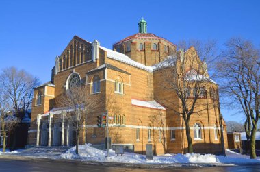 Westmount Yedinci Gün Adventist Kilisesi 462 'den fazla kayıtlı üyesiyle Montreal' deki en eski ve en büyük Adventist kilisesidir. Montreal, Quebec, Kanada