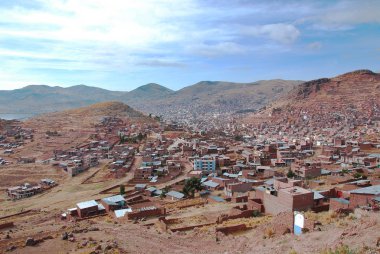 Puno, Peru 'nun güneydoğusunda, Titicaca Gölü kıyısında bir şehirdir. Puno Bölgesi 'nin başkenti ve Puno Eyaleti' nin nüfusu yaklaşık 100.000 kişidir..