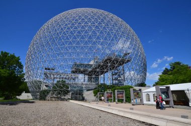 Montreal, Kanada - 23 Haziran Biyosfer, Montreal 'de çevreye adanmış bir müzedir. 23 Haziran 2012 'de ABD' nin eski pavyonundaki Parc Jean-Drapeau 'da Montreal, Kanada