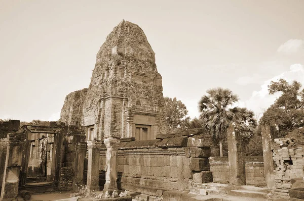 Baphuon Templo Angkor Camboja Ele Está Localizado Angkor Thom Noroeste — Fotografia de Stock