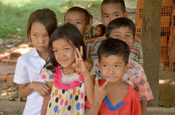 Phnom Phen Cambodia Марта Неопознанные Уличные Дети Позируют Марта 2013 — стоковое фото