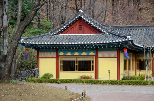 Seoul Südkorea April 2013 Das Haus Dorf Minsok Ist Eine — Stockfoto
