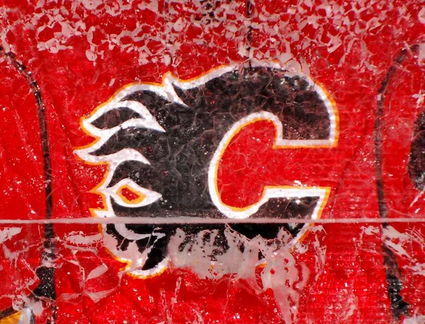 Montreal Kanada Styczeń Calgary Flames Koszulka Bloku Lodowym Przed Centrum — Zdjęcie stockowe