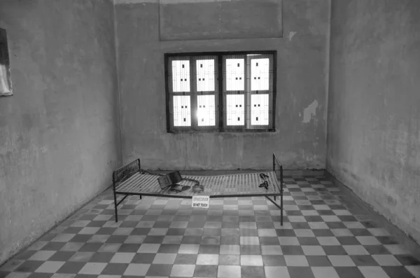 Пределами Тюрьмы Средней Школы Красных Кхмеров Превратилась Центр Пыток Казней — стоковое фото