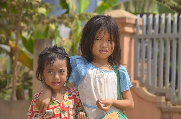 Phnom Phen Cambodia Марта Неопознанные Уличные Дети Позируют Марта 2013 — стоковое фото