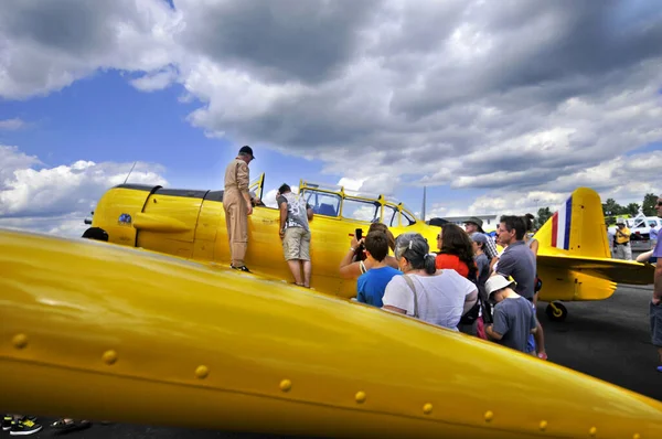 Bromont Quebec Canada Luglio Aereo Vicino Leucan Air Show Ricerca — Foto Stock