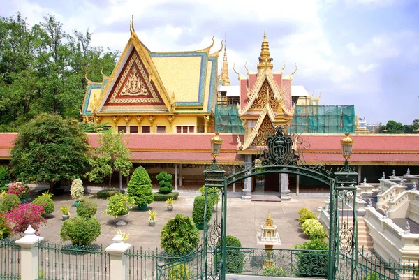 Phnom Penh Cambodia Março Palácio Real Complexo Edifícios Que Serve — Fotografia de Stock