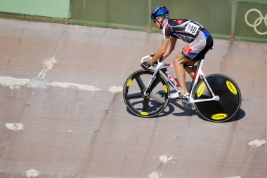 29 Ağustos 2010 'da Kanada Ulusal Pist Şampiyonası' nda Kanada 'nın takım yarışının bilinmeyen sporcuları Bromont' ta. 96 Atlanta Olimpiyat Oyunları 'nda kullanılan hızda