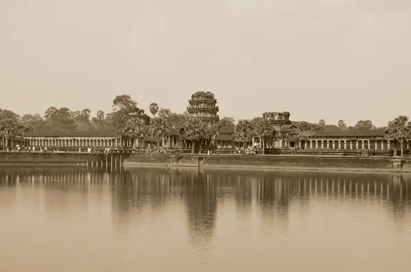Angkor Wat Det Största Hinduiska Tempelkomplexet Och Det Största Religiösa — Stockfoto