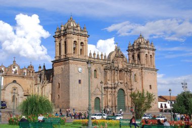 CUSCO PERU - 25 NOV: Santo Domingo Katedrali, Roma Katolik Başpiskoposluğu 'nun ana kilisesidir. 25 Kasım 2008 'de Cusco Peru' da