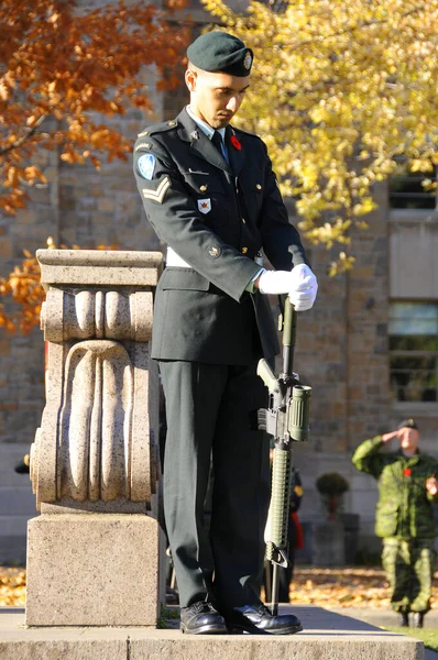 Montreal Canada November Canadians Soldiers Uniform Remembrance Day November 2011 — Stock Photo, Image