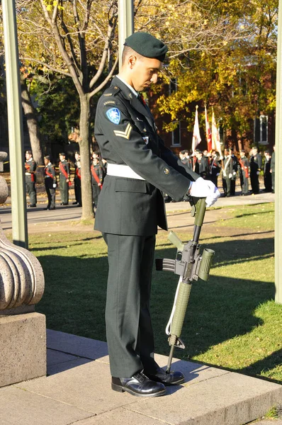 Montreal Canada Novembre Soldati Canadesi Uniforme Giornata Della Memoria Del — Foto Stock