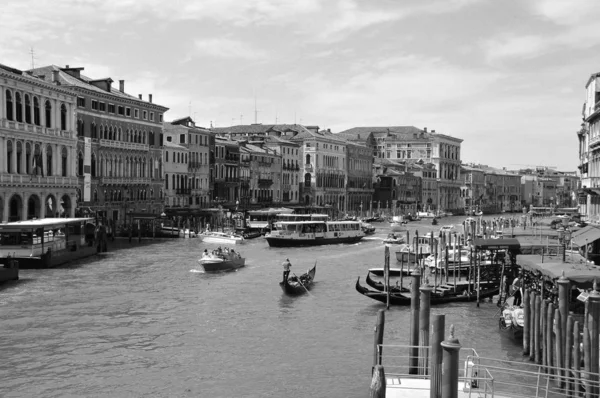 Venice Italy June Tansportation Food Boat Grand Canal June 2011 — 스톡 사진