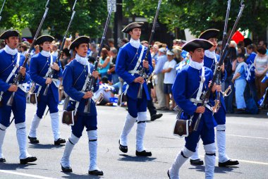 MONTREAL CANADA - 06, 24: Quebec 'in Ulusal Bayramını (Fransızca: La Fete nationale du Quebec) kutlayan tanımlanamayan kişiler, her yıl 24 Haziran, Vaftizci Aziz John Günü, 06-24 Montreal