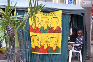 Afrika 'daki kuaför salonu.