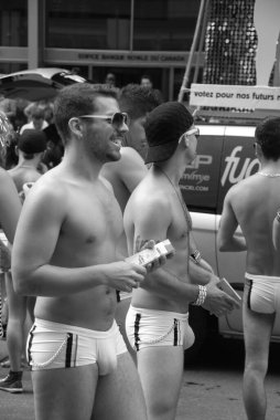 Montreal - 13 Ağustos 2011, Montral, Quebec, Kanada, Montreal Onur Kutlamaları Toplum Günü 'ne katılanlar. Bu etkinliğin içermesi, eğitmesi ve eğlendirmesi... 