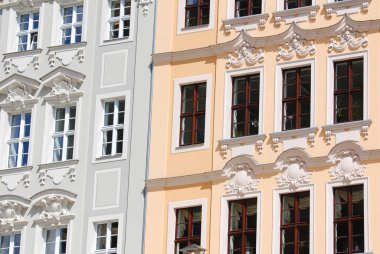 Dresden (Almanca: Dresden, Çekçe: Drazany, Yukarı Sorbian: Drjedany, Lehçe: Drezno), Almanya 'nın Saksonya eyaletinin başkentidir.. 