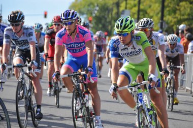 MONTREAL, CANADA - 11 Eylül 2011 'de Montreal' de UCI bisiklet takviminde görev yapan bir grup bisikletçi; 11 Eylül 2011 'de Grand Prix Bisiklet Bisiklet Yarışları de Montral, Montreal, Mount Royal tırmanışı