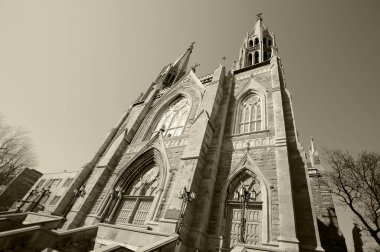 Saint-Edouard Kilisesi Montreal, Quebec, Kanada 'da bulunan bir Roma Katolik kilisesidir. 1047 'den 1066' ya kadar İngiltere Kralı Confessor Edward 'a ithaf edilmiştir..
