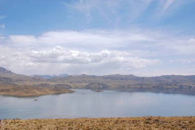 Peru 'nun güneyindeki And Dağları' nın manzarası