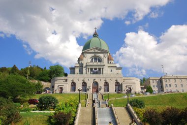Saint Joseph 's Oratory of Mount Royal (Fransızca: Oratoire Saint-Joseph du Mont-Royal) Kanada' nın Quebec eyaletinin Montreal kentindeki Royal Dağı 'nın batı yamacında yer alan Roma Katolik bazilikası..