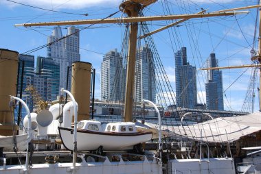 Yelkenli teknenin parçası