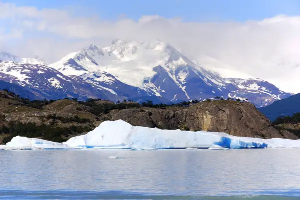 Lago Argentino Είναι Μια Λίμνη Στην Παταγονική Επαρχία Της Santa — Φωτογραφία Αρχείου