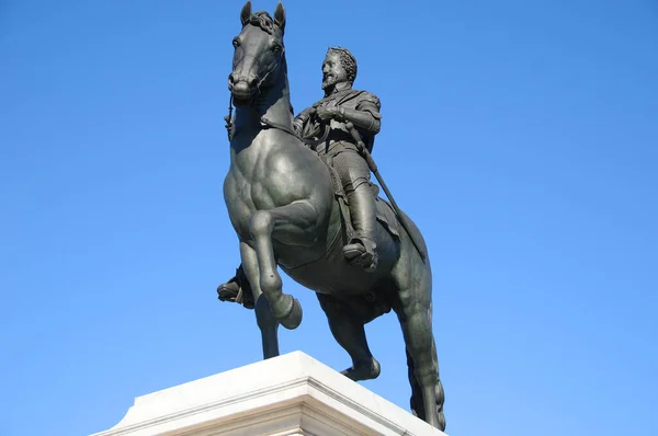 Statue Von Henri Pont Neuf Paris Frankreich — Stockfoto