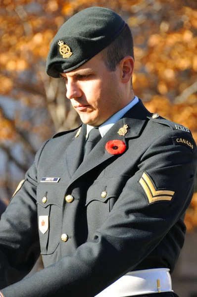 Montreal Canada Novembre Soldati Canadesi Uniforme Giornata Della Memoria Del — Foto Stock