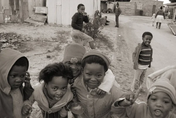 Khayelitsha Cape Town Maio Grupo Não Identificado Crianças Brincam Uma — Fotografia de Stock
