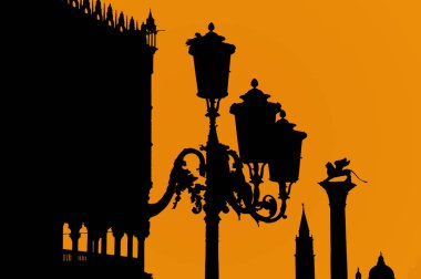 Venedik 'in Doges sarayı, fener, Venedik aslanı ve Campanile siluetleri. Venedik, İtalya.