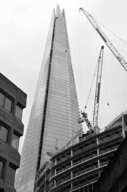 Londra Köprüsü, Avrupa Birliği 'nin en yüksek binasıdır ve Avrupa Birliği' nin en yüksek binasıdır. 2004 Haziran 2012 'de İngiltere' nin en uzun ikinci serbest yapısıdır ve İngiltere 'nin başkentidir.